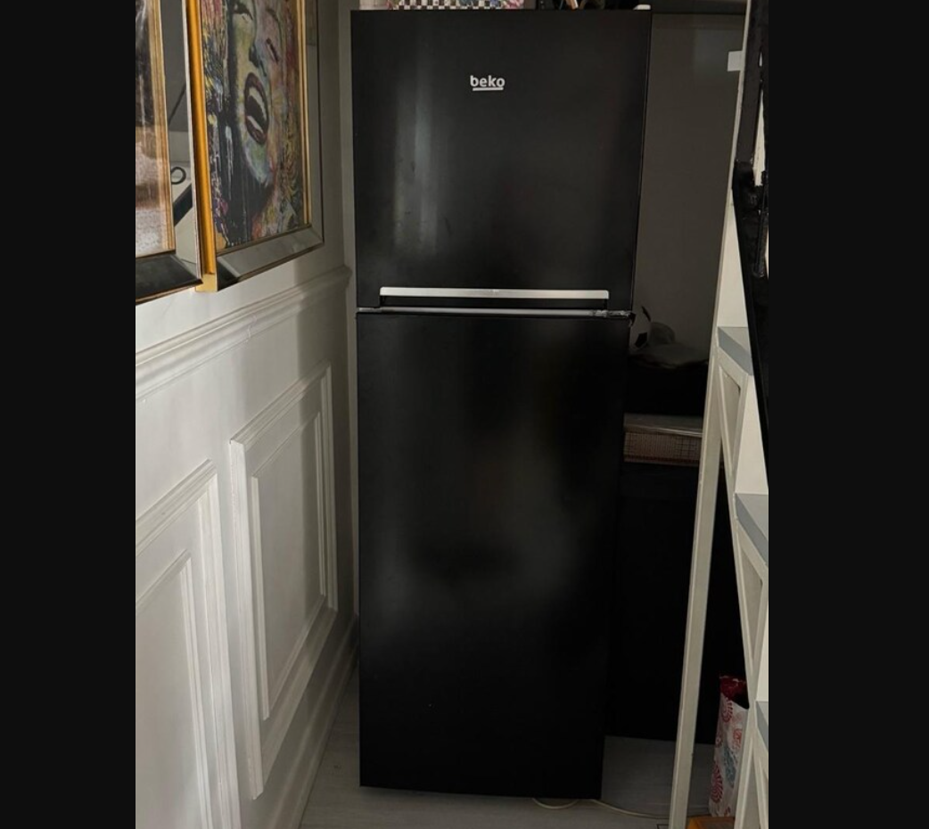 ikinci el beko siyah buzdolabı